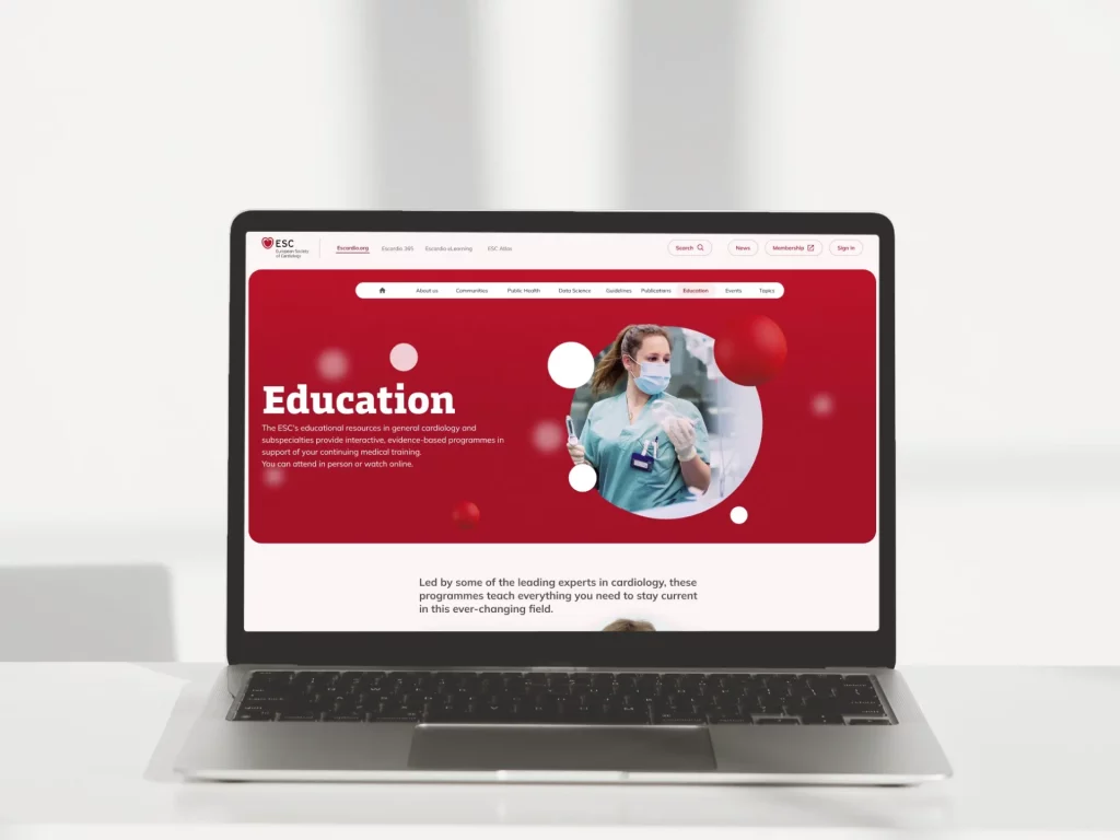 Le design graphique (UI Design) a permis de mettre en valeur le contenu de qualité du site Escardio et de refléter les valeurs de l'organisation ESC.